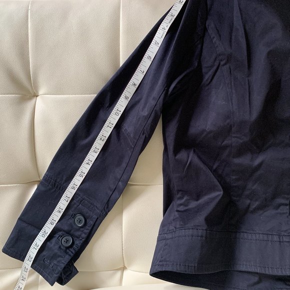 ⭐️HOST PICK⭐️ Talbots Petite Stretch Navy Jacket - Picture 8 of 15
